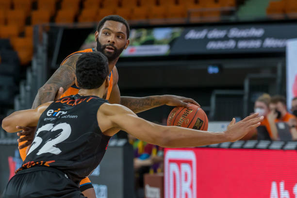 因膝伤恐缺 因膝伤恐缺