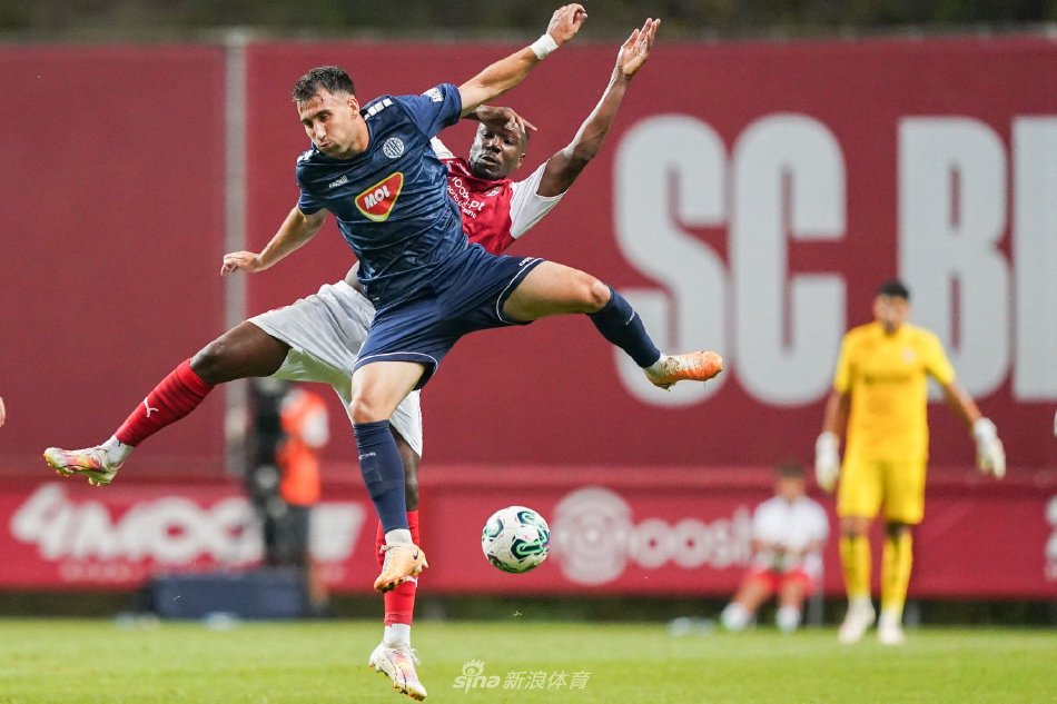 不仅成功反 不仅成功反