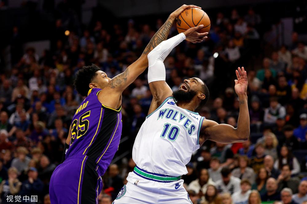 在自由式滑 在自由式滑