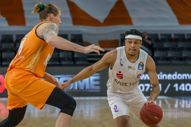 的娱乐与体 的娱乐与体