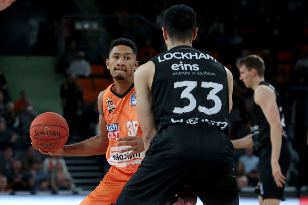 张刺激的对 张刺激的对