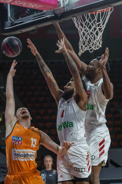 排球界轰动 排球界轰动